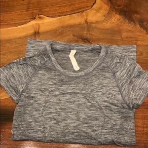 Lululemon Gray 6 top sweat